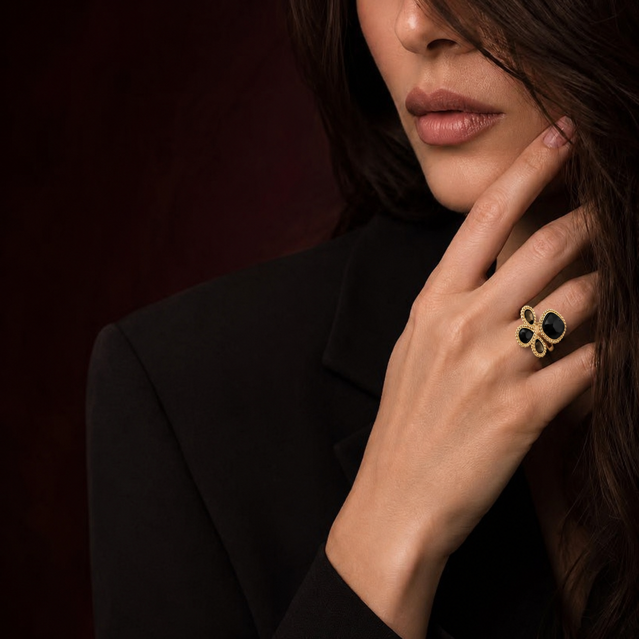 Bague Fleur Dorée Onyx Noir